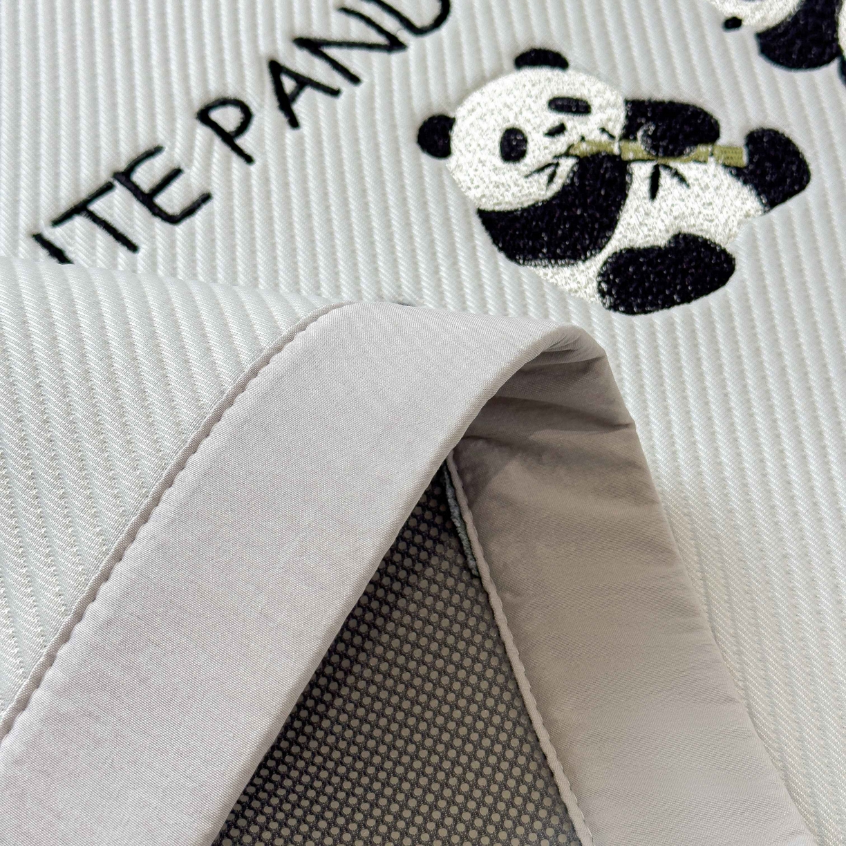 91家纺网 家纺一手货源 找家纺 孩子王家纺 2026春夏新款可机洗冰豆豆冰丝席凉席席子a类母婴级婴儿可用凉感值过0.21 熊猫团子 床单款