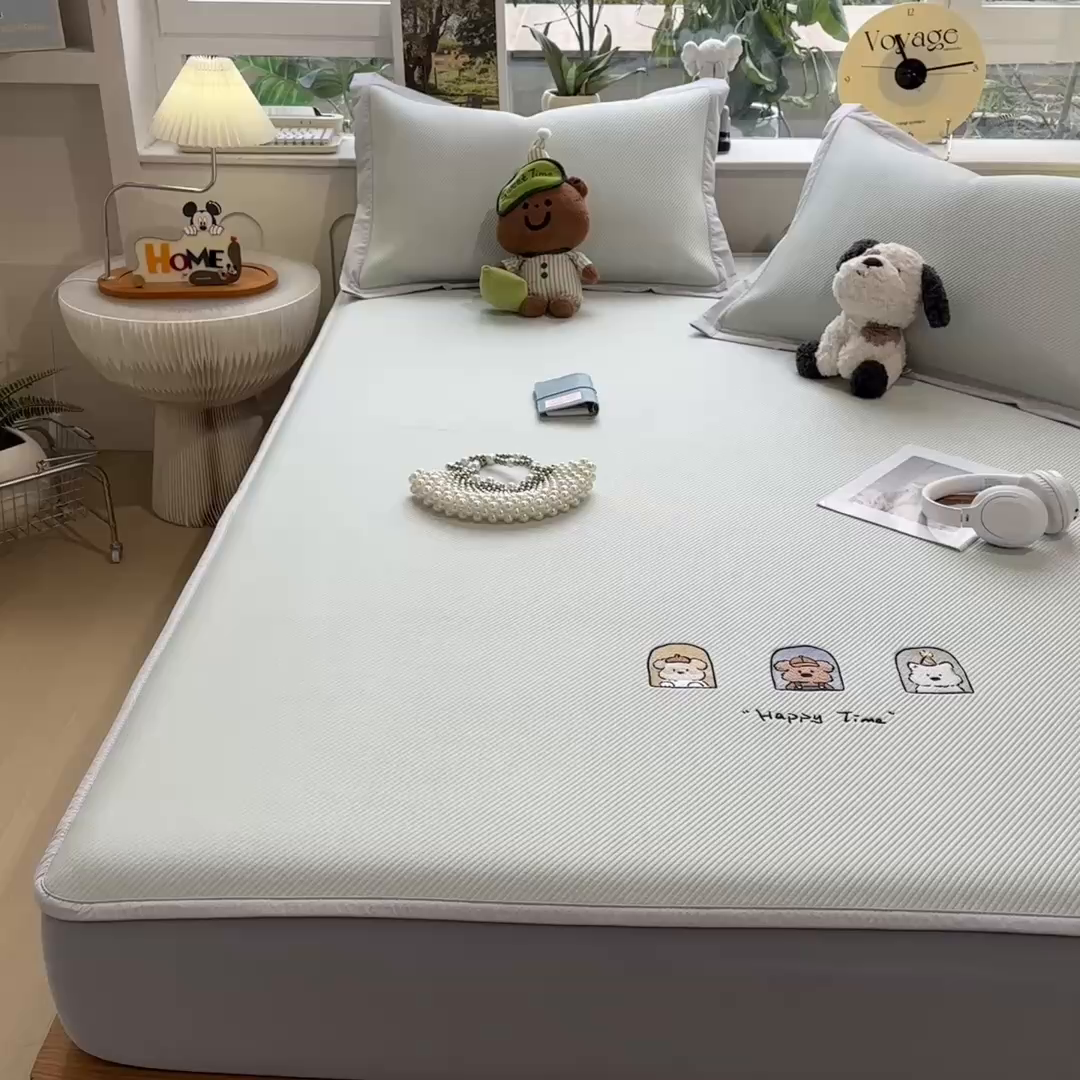 91家纺网 家纺一手货源 找家纺 孩子王家纺 2026春夏新款可机洗冰豆豆冰丝席凉席席子a类母婴级婴儿可用凉感值过0.21 萌趣时光 床笠款