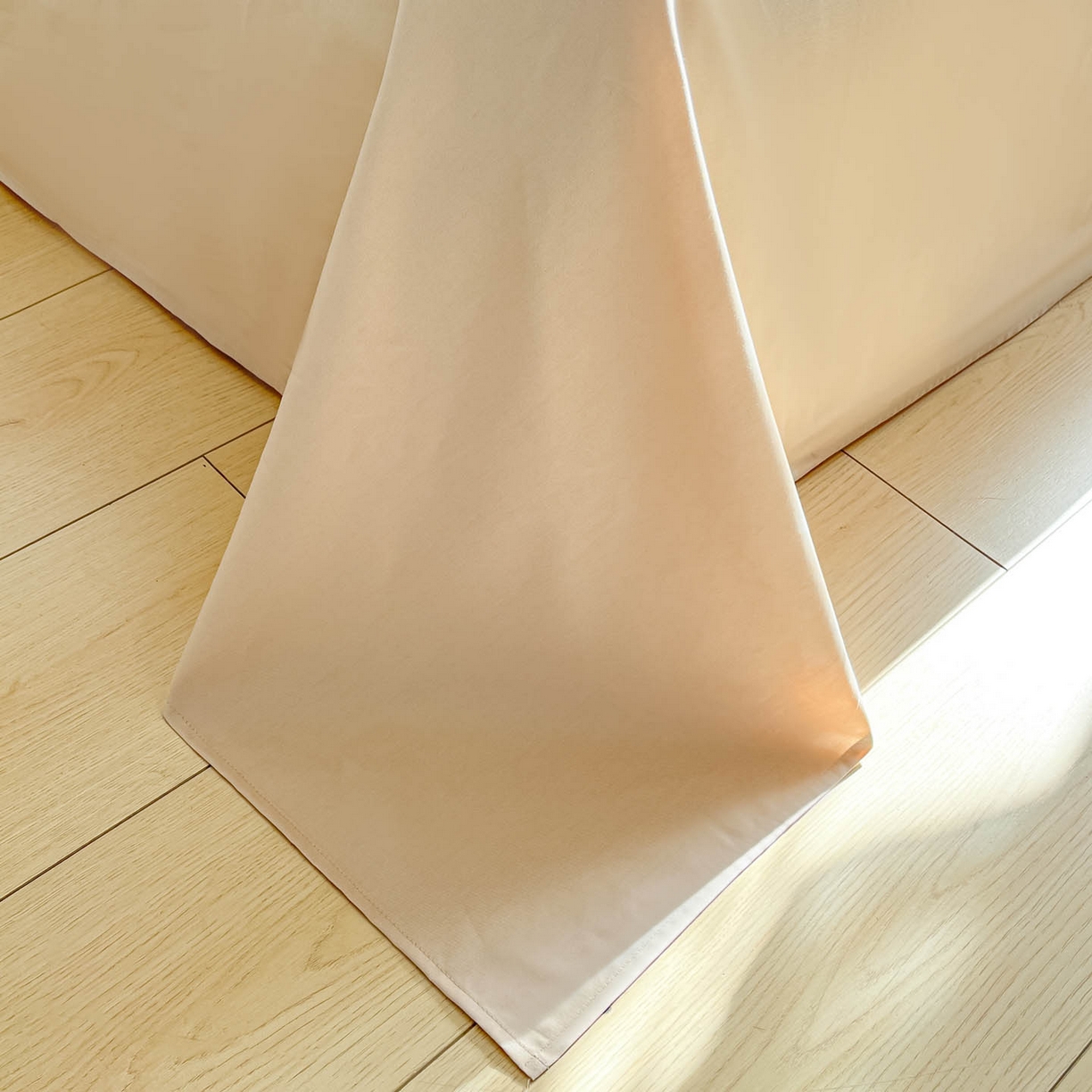 91家纺网 家纺一手货源 找家纺 涵宸家纺 2026新款全棉印花小清新四件套 花花草原