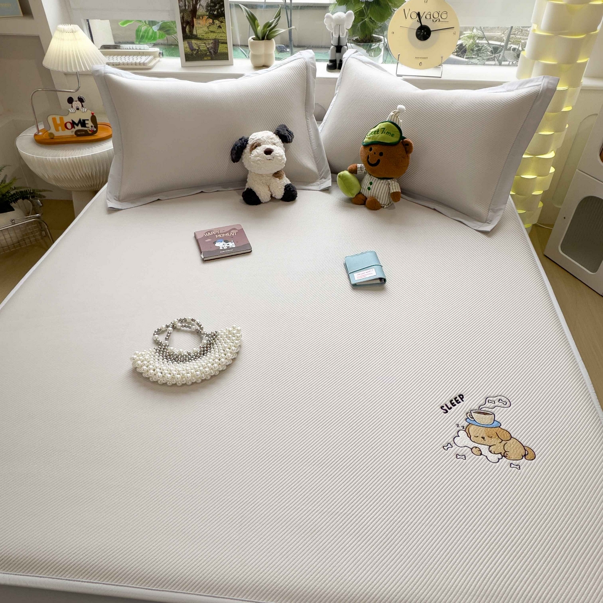 91家纺网 家纺一手货源 找家纺 孩子王家纺 2026春夏新款可机洗冰豆豆冰丝席凉席席子a类母婴级婴儿可用凉感值过0.21 贪吃小狗 床笠款