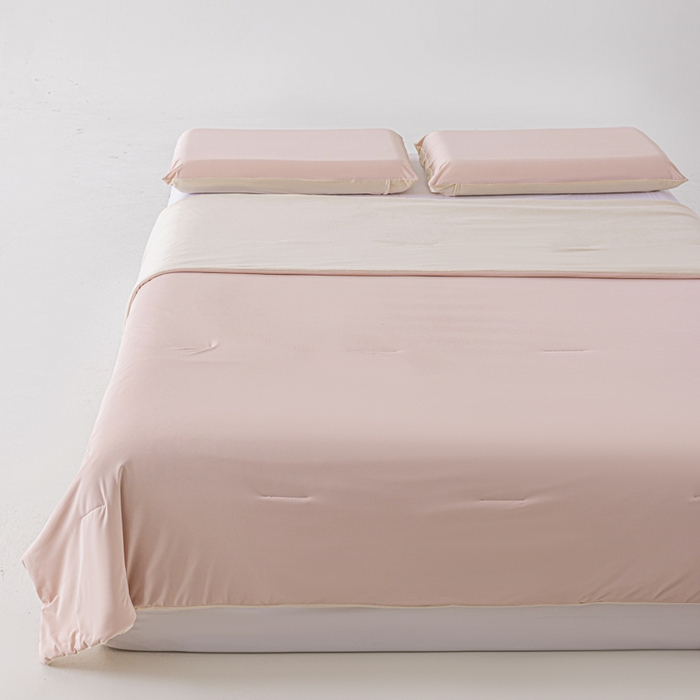 91家纺网 家纺一手货源 找家纺 迪梵家纺 2026春夏新款星级酒店同款深睡控温被Pro3.0夏被空调被冰丝夏凉被 橘雾粉