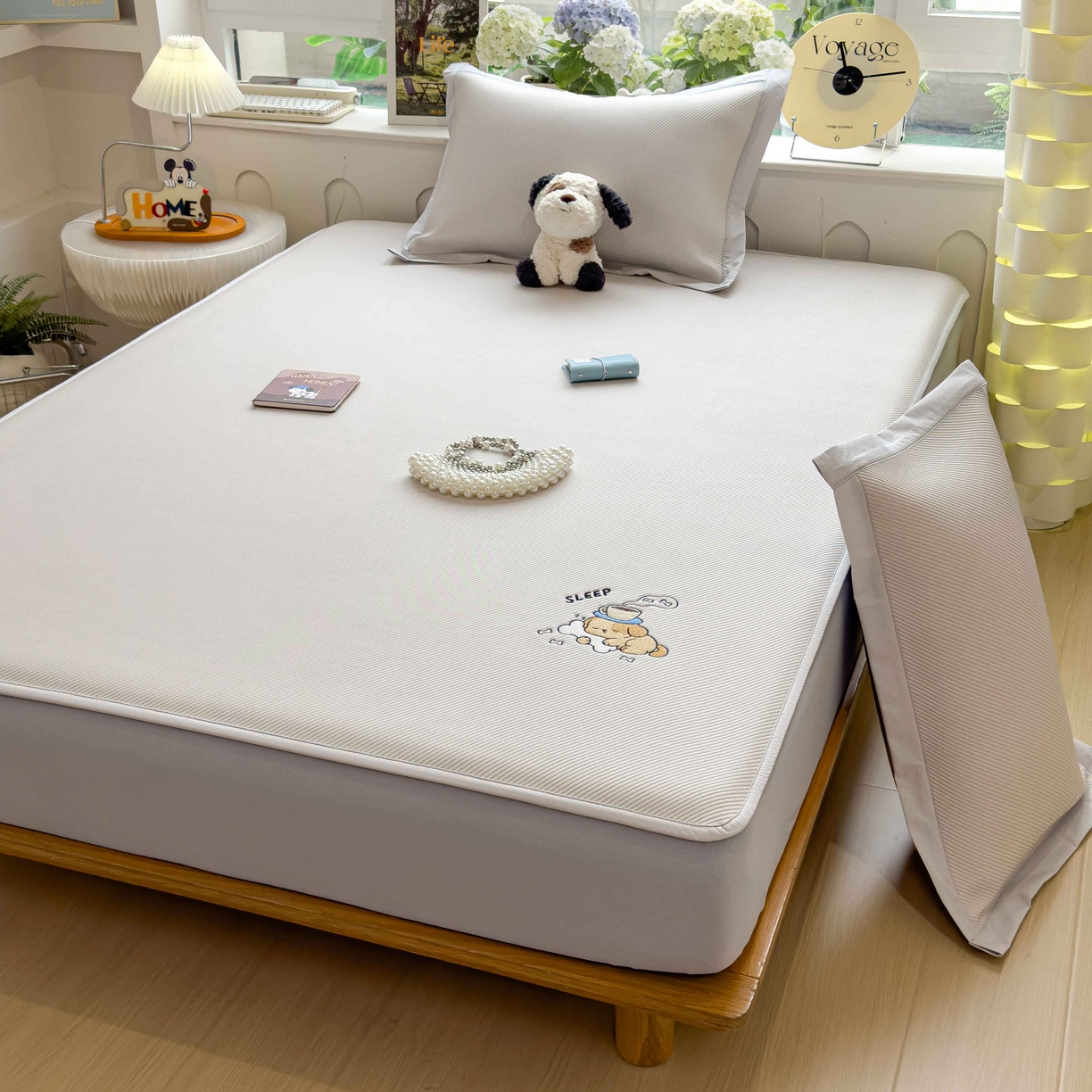 91家纺网 家纺一手货源 找家纺 孩子王家纺 2026春夏新款可机洗冰豆豆冰丝席凉席席子a类母婴级婴儿可用凉感值过0.21 贪吃小狗 床笠款