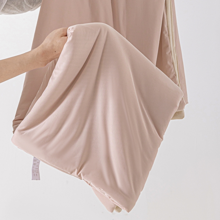 91家纺网 家纺一手货源 找家纺 迪梵家纺 2026春夏新款星级酒店同款深睡控温被Pro3.0夏被空调被冰丝夏凉被 橘雾粉