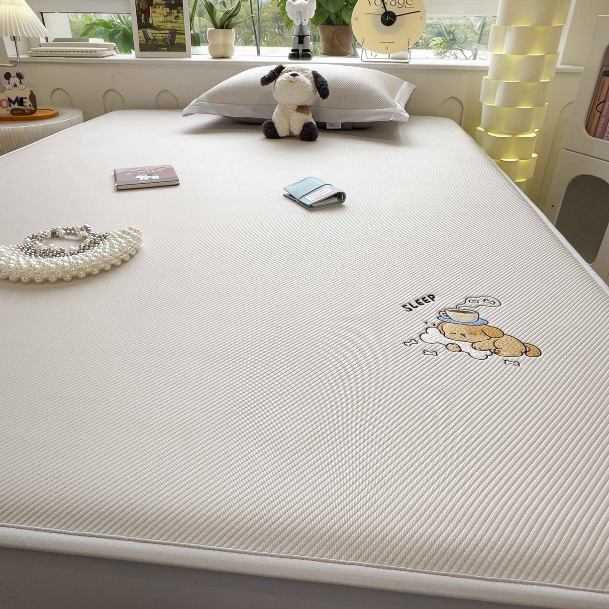 91家纺网 家纺一手货源 找家纺 孩子王家纺 2026春夏新款可机洗冰豆豆冰丝席凉席席子a类母婴级婴儿可用凉感值过0.21 贪吃小狗 床笠款