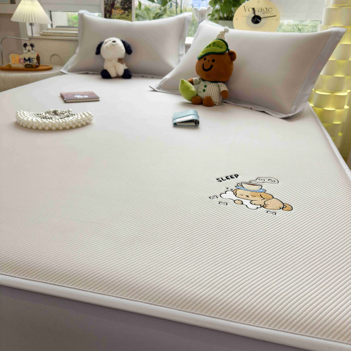 91家纺网 家纺一手货源 找家纺 孩子王家纺 2026春夏新款可机洗冰豆豆冰丝席凉席席子a类母婴级婴儿可用凉感值过0.21 贪吃小狗 床笠款