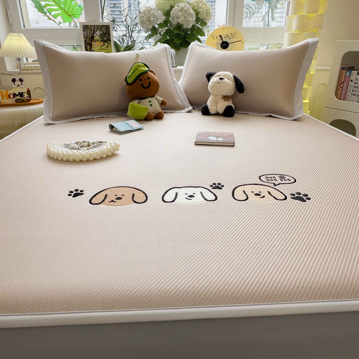 91家纺网 家纺一手货源 找家纺 孩子王家纺 2026春夏新款可机洗冰豆豆冰丝席凉席席子a类母婴级婴儿可用凉感值过0.21 汪汪线条狗 床笠款