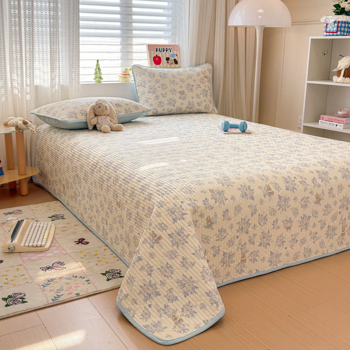 91家纺网 家纺一手货源 找家纺 雅萱家纺 2026新款森系全棉夹棉印花床盖 晨雾碎花