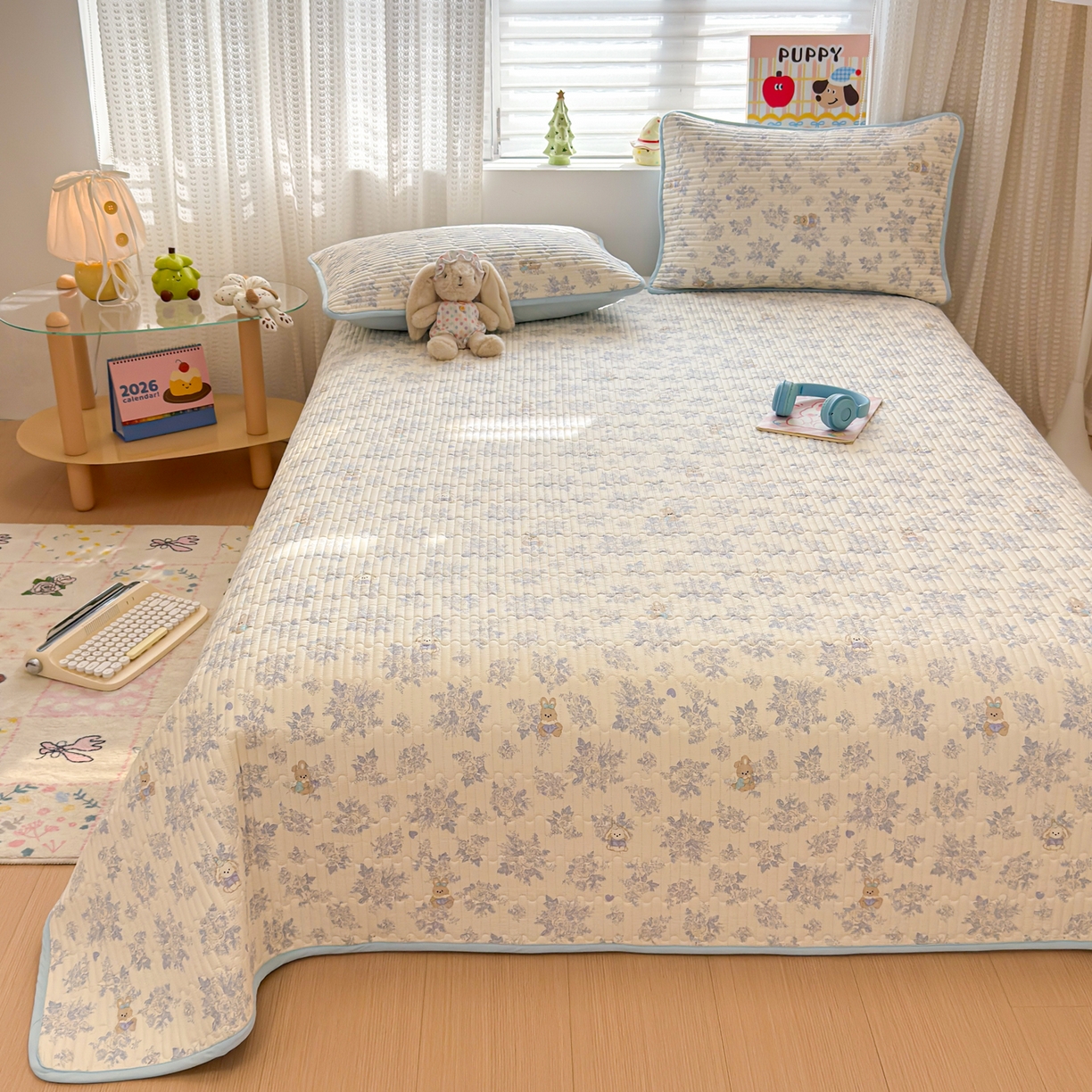 91家纺网 家纺一手货源 找家纺 雅萱家纺 2026新款森系全棉夹棉印花床盖 晨雾碎花