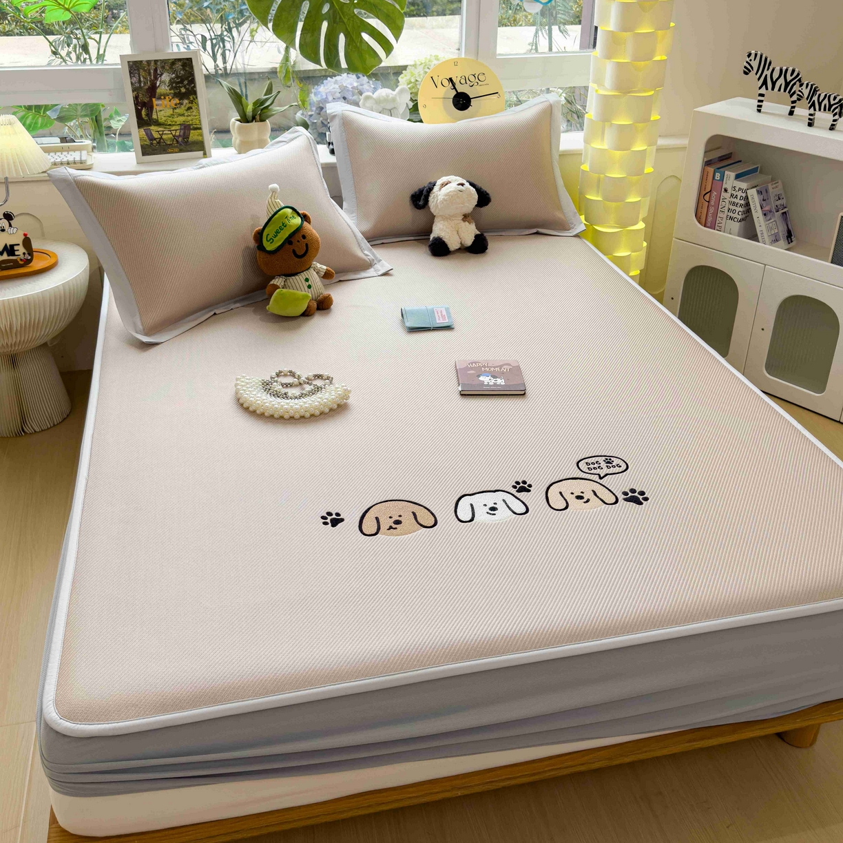 91家纺网 家纺一手货源 找家纺 孩子王家纺 2026春夏新款可机洗冰豆豆冰丝席凉席席子a类母婴级婴儿可用凉感值过0.21 汪汪线条狗 床笠款