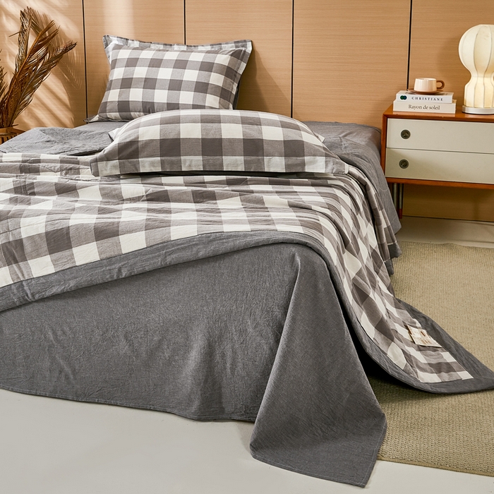 91家纺网 家纺一手货源 找家纺 81号家纺 2026新款全棉纯棉色织棉花夏被夏凉被空调被 灰大格