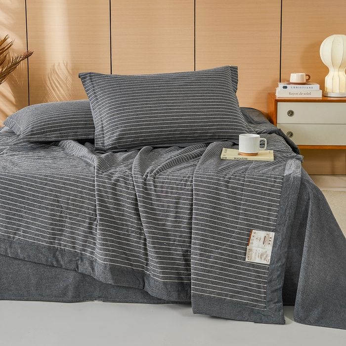 91家纺网 家纺一手货源 找家纺 81号家纺 2026新款全棉纯棉色织棉花夏被夏凉被空调被 灰细条