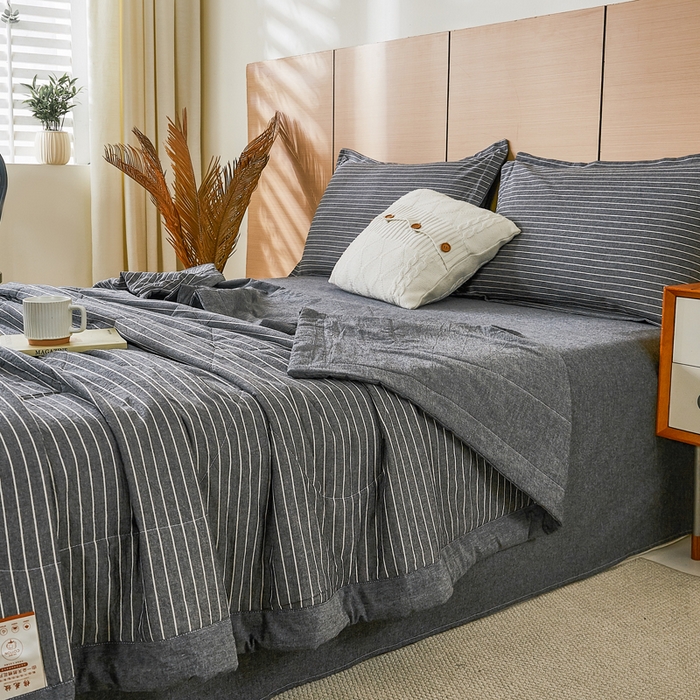 91家纺网 家纺一手货源 找家纺 81号家纺 2026新款全棉纯棉色织棉花夏被夏凉被空调被 灰细条