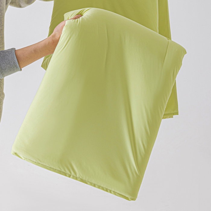 91家纺网 家纺一手货源 找家纺 迪梵家纺 2026春夏新款星级酒店同款深睡控温被Pro3.0夏被空调被冰丝夏凉被 竹青黄