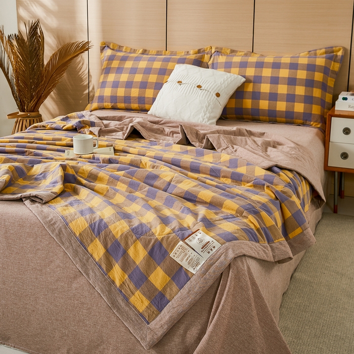 91家纺网 家纺一手货源 找家纺 81号家纺 2026新款全棉纯棉色织棉花夏被夏凉被空调被 姜黄紫格