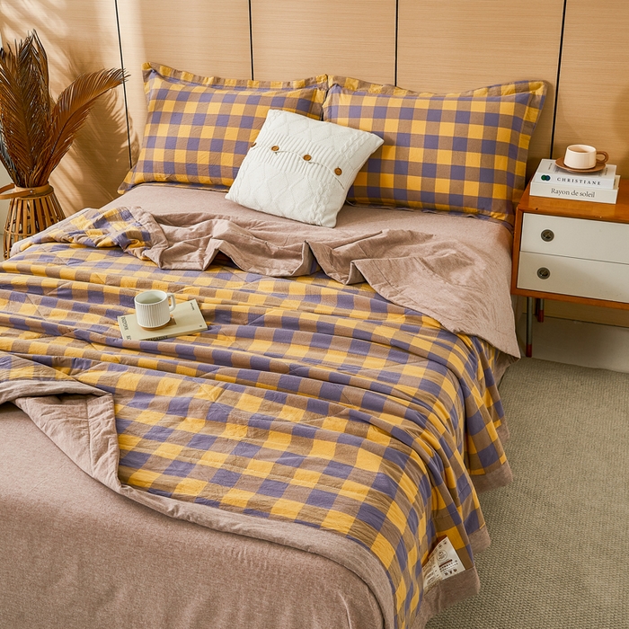 91家纺网 家纺一手货源 找家纺 81号家纺 2026新款全棉纯棉色织棉花夏被夏凉被空调被 姜黄紫格