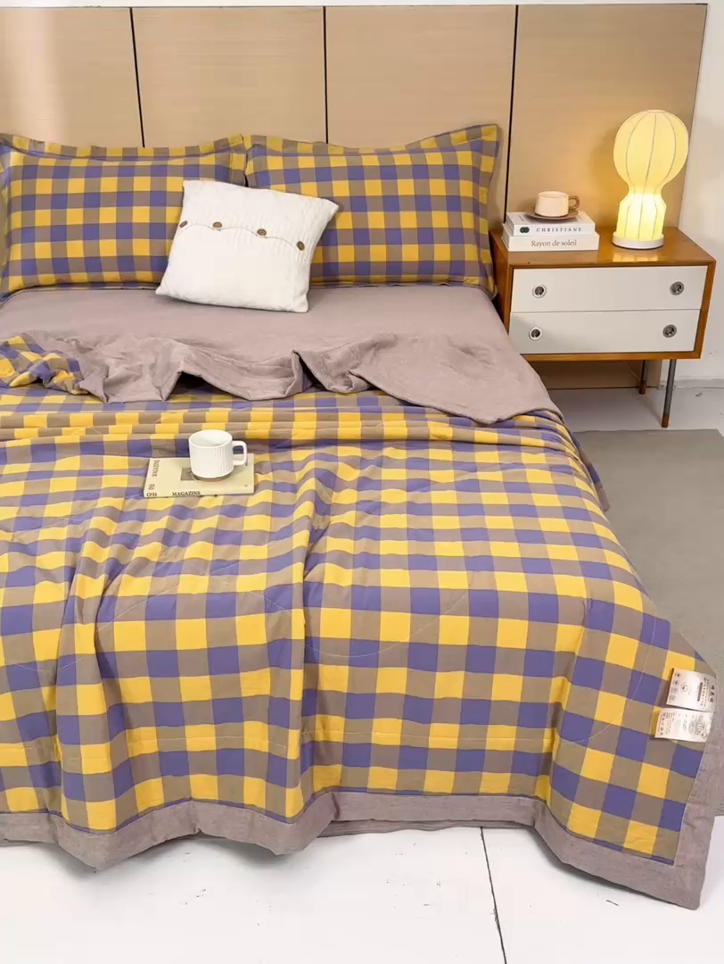 91家纺网 家纺一手货源 找家纺 81号家纺 2026新款全棉纯棉色织棉花夏被夏凉被空调被 姜黄紫格