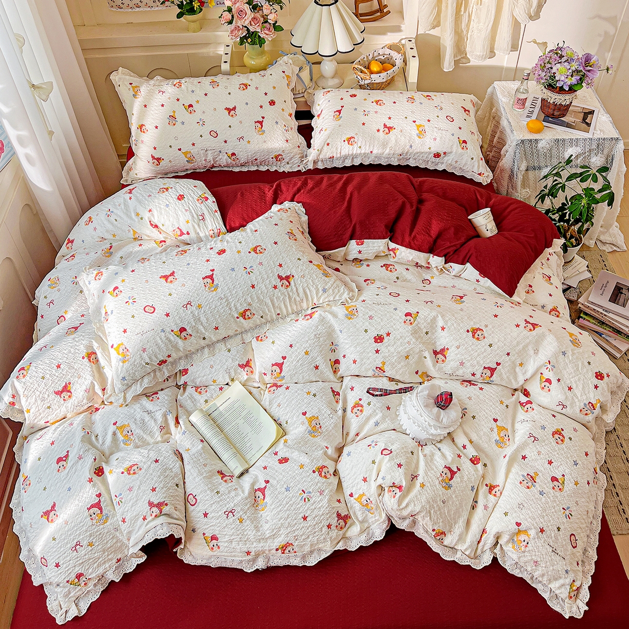 91家纺网 家纺一手货源 找家纺 一比一家纺 2026新款泡芙纱花边四件套 捕梦星人 - 红