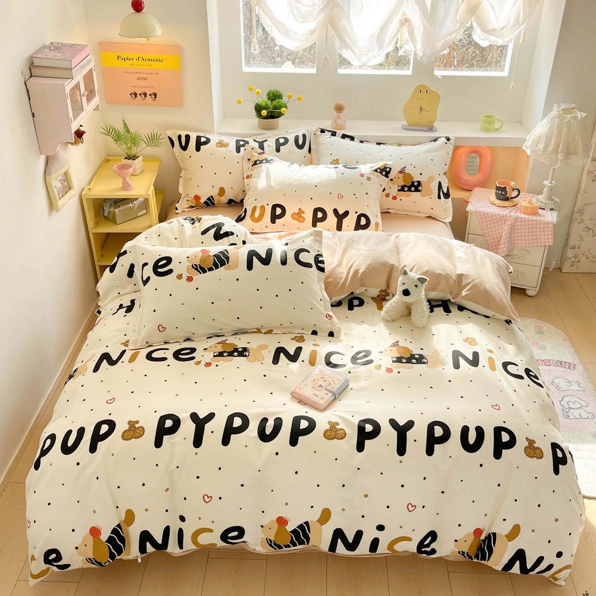 91家纺网 家纺一手货源 找家纺 涵宸家纺 2026新款全棉印花小清新四件套 苹果腊肠狗