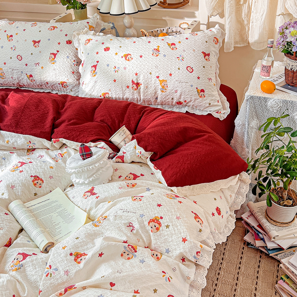 91家纺网 家纺一手货源 找家纺 一比一家纺 2026新款泡芙纱花边四件套 捕梦星人 - 红