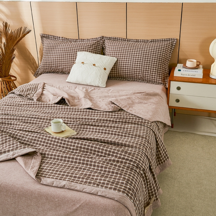 91家纺网 家纺一手货源 找家纺 81号家纺 2026新款全棉纯棉色织棉花夏被夏凉被空调被 咖小格