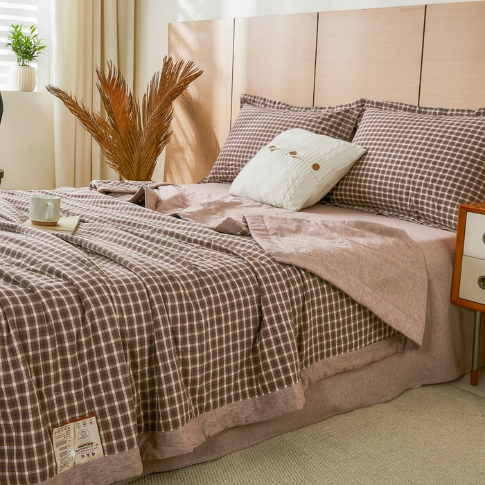 91家纺网 家纺一手货源 找家纺 81号家纺 2026新款全棉纯棉色织棉花夏被夏凉被空调被 咖小格