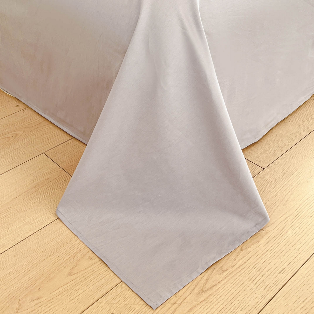 91家纺网 家纺一手货源 找家纺 涵宸家纺 2026新款全棉印花小清新四件套 日月行-灰