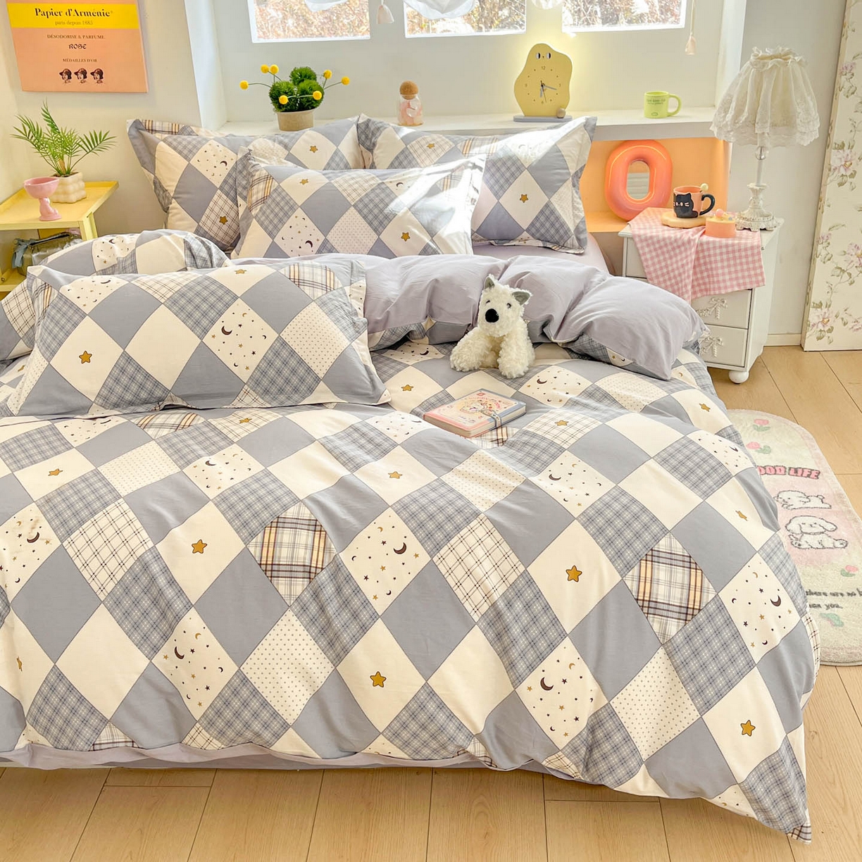 91家纺网 家纺一手货源 找家纺 涵宸家纺 2026新款全棉印花小清新四件套 日月行-灰