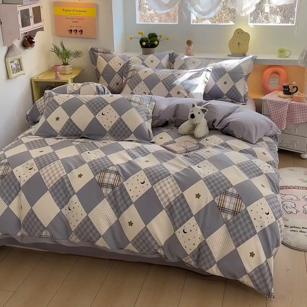 91家纺网 家纺一手货源 找家纺 涵宸家纺 2026新款全棉印花小清新四件套 日月行-灰