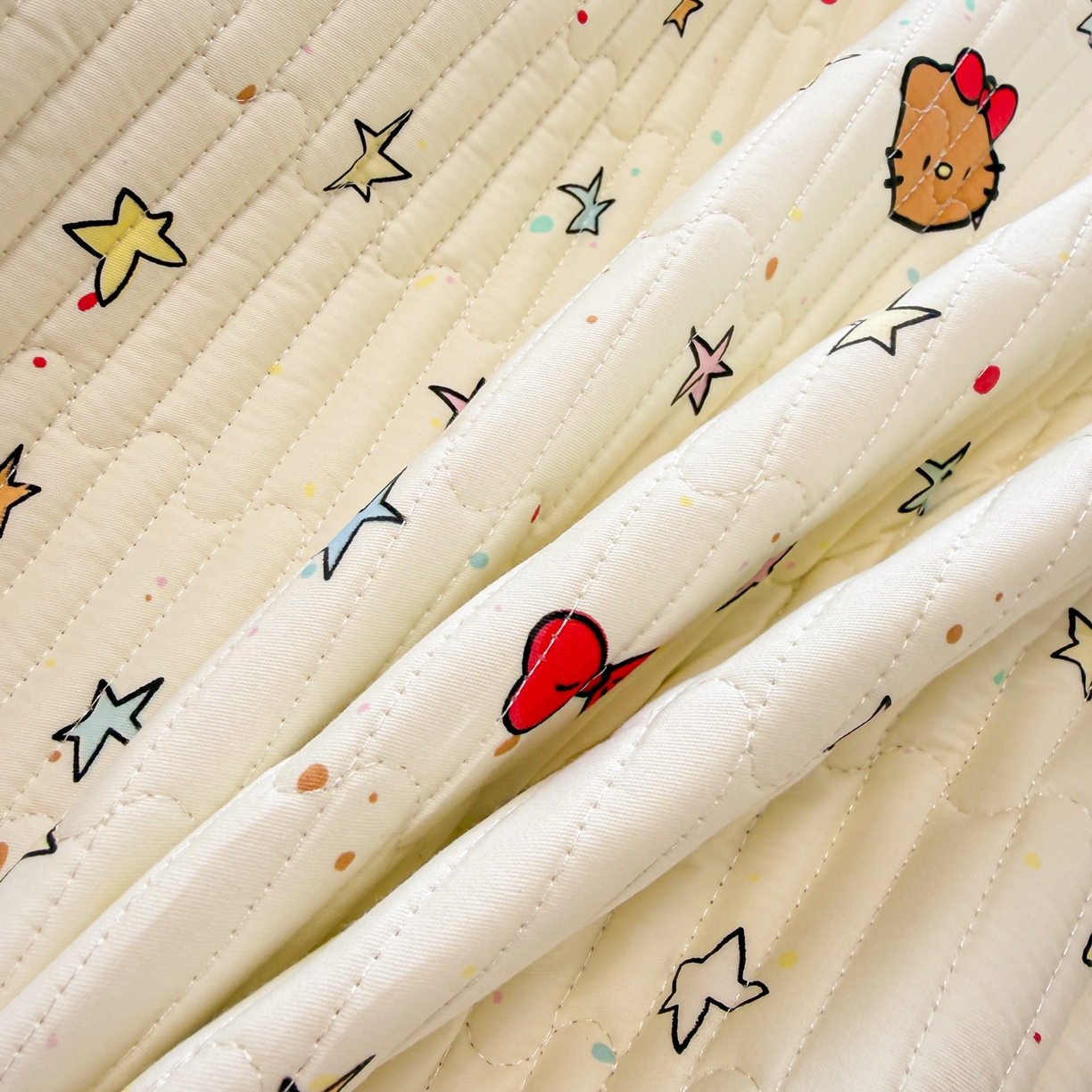 91家纺网 家纺一手货源 找家纺 雅萱家纺 2026新款森系全棉夹棉印花床盖 星星猫