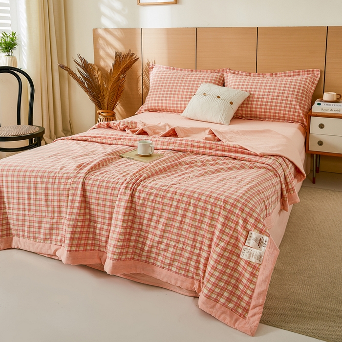 91家纺网 家纺一手货源 找家纺 81号家纺 2026新款全棉纯棉色织棉花夏被夏凉被空调被 蜜粉小格