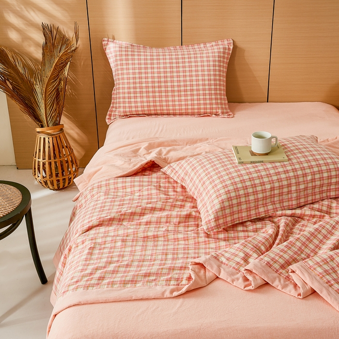 91家纺网 家纺一手货源 找家纺 81号家纺 2026新款全棉纯棉色织棉花夏被夏凉被空调被 蜜粉小格