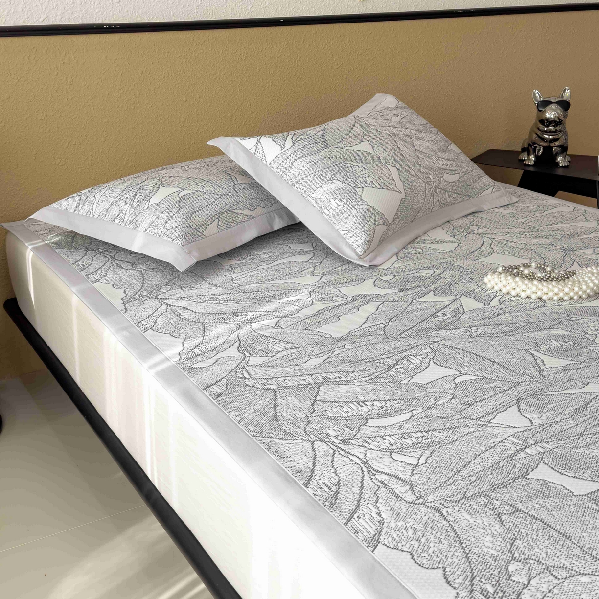 91家纺网 家纺一手货源 找家纺 孩子王家纺 2026春夏新款凉感过0.21夏天家用软席子可机洗空调席夏季高端华夫格凉席三件套 家大叶大-北欧深灰 床单款