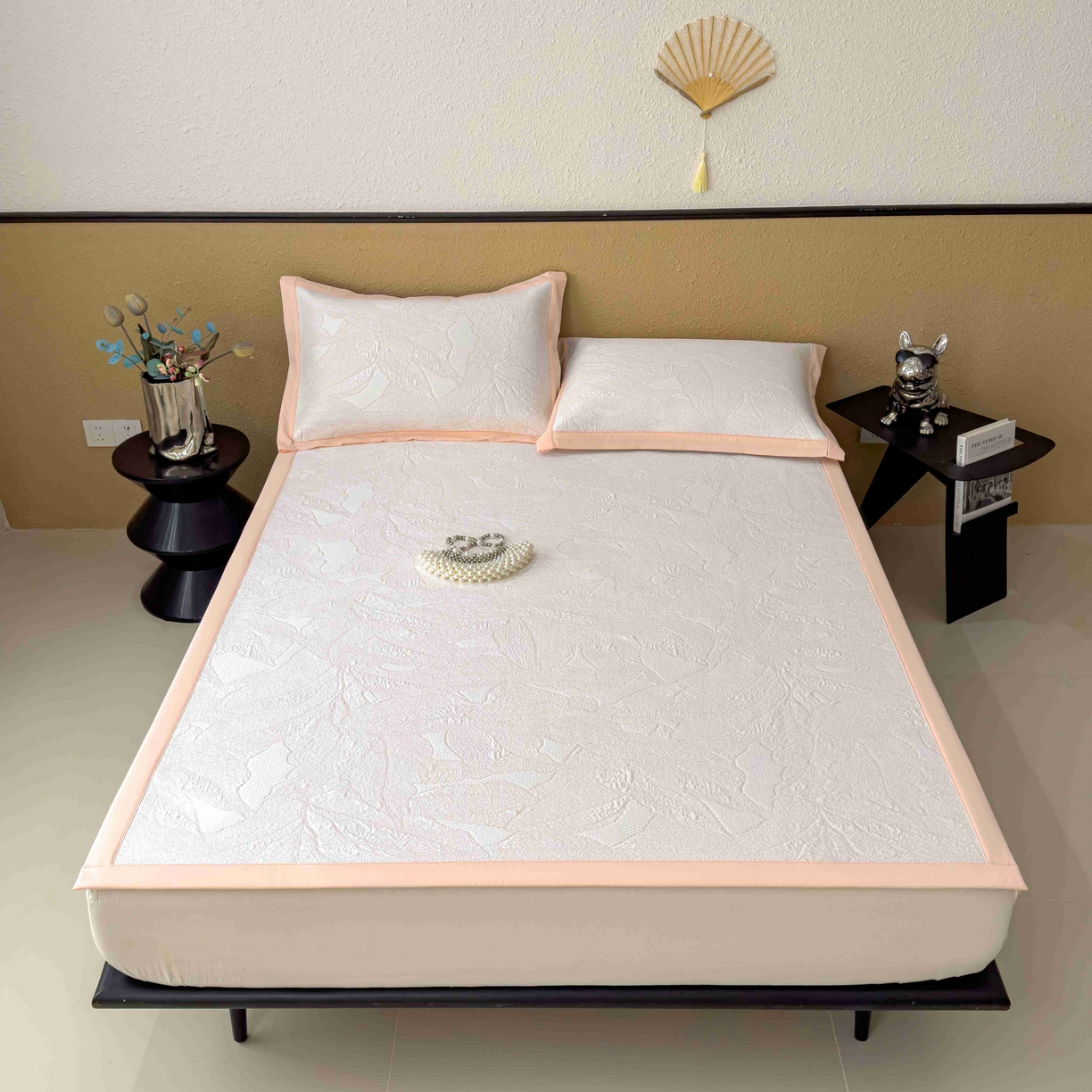 91家纺网 家纺一手货源 找家纺 孩子王家纺 2026春夏新款凉感过0.21夏天家用软席子可机洗空调席夏季高端华夫格凉席三件套 家大叶大-贝壳粉 床单款