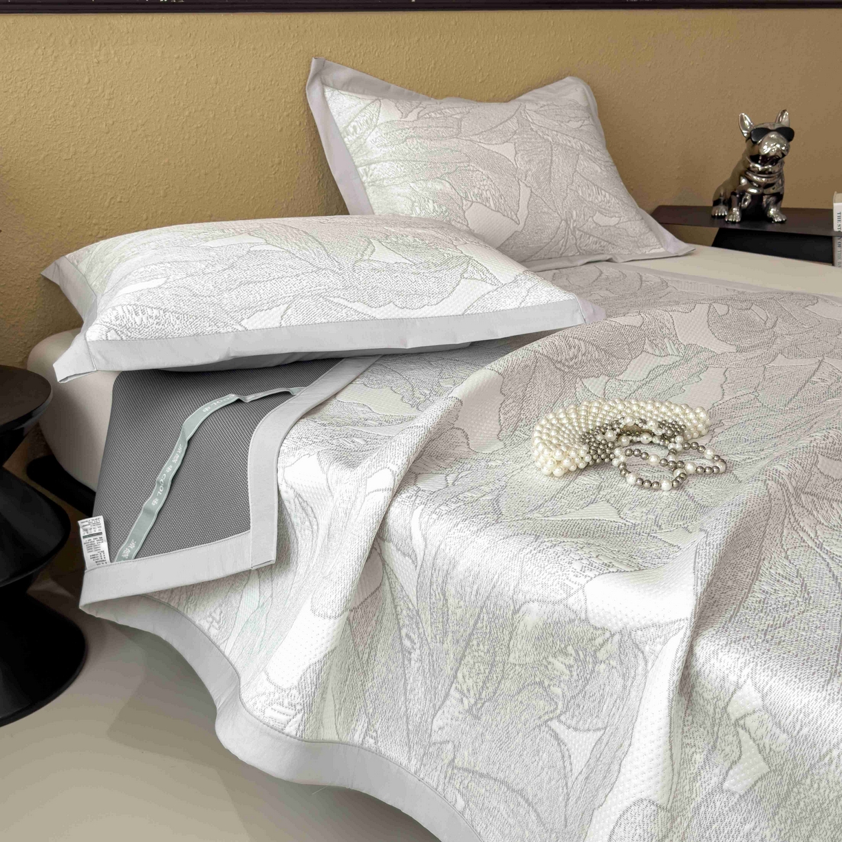 91家纺网 家纺一手货源 找家纺 孩子王家纺 2026春夏新款凉感过0.21夏天家用软席子可机洗空调席夏季高端华夫格凉席三件套 家大叶大-沥青浅灰 床单款