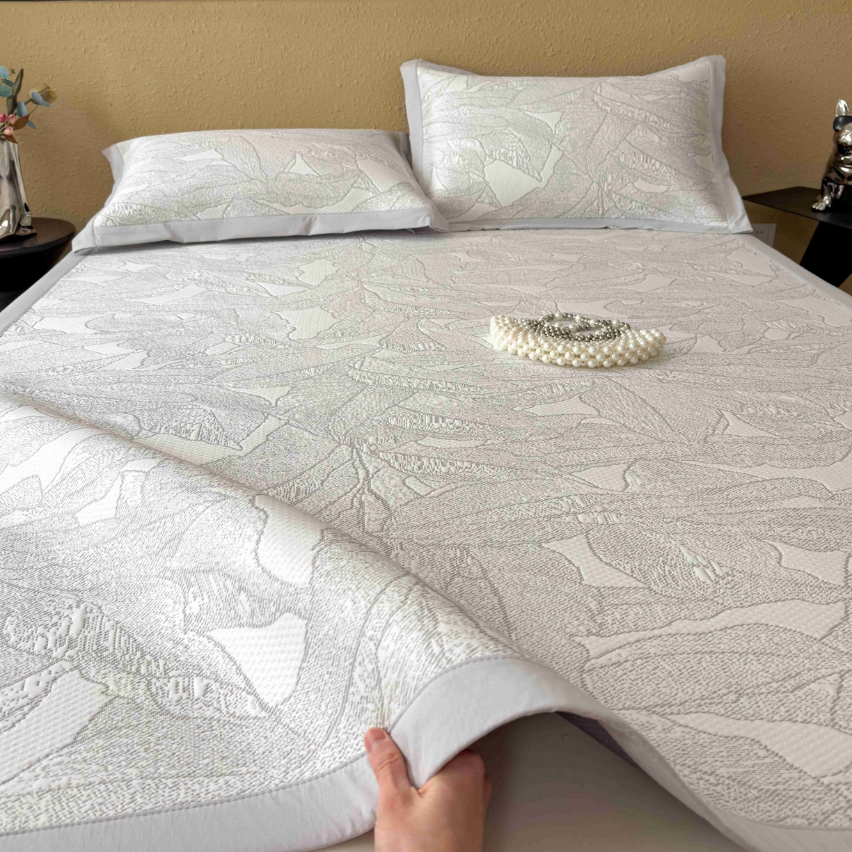 91家纺网 家纺一手货源 找家纺 孩子王家纺 2026春夏新款凉感过0.21夏天家用软席子可机洗空调席夏季高端华夫格凉席三件套 家大叶大-沥青浅灰 床单款