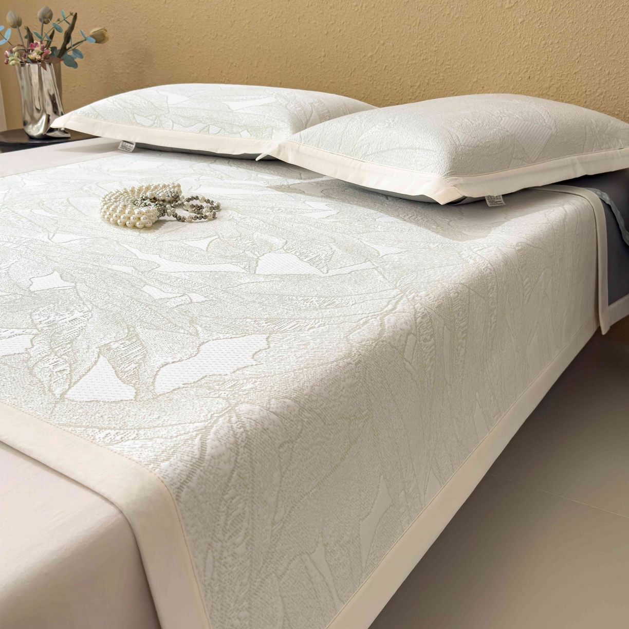 91家纺网 家纺一手货源 找家纺 孩子王家纺 2026春夏新款凉感过0.21夏天家用软席子可机洗空调席夏季高端华夫格凉席三件套 家大叶大-松果绿 床单款