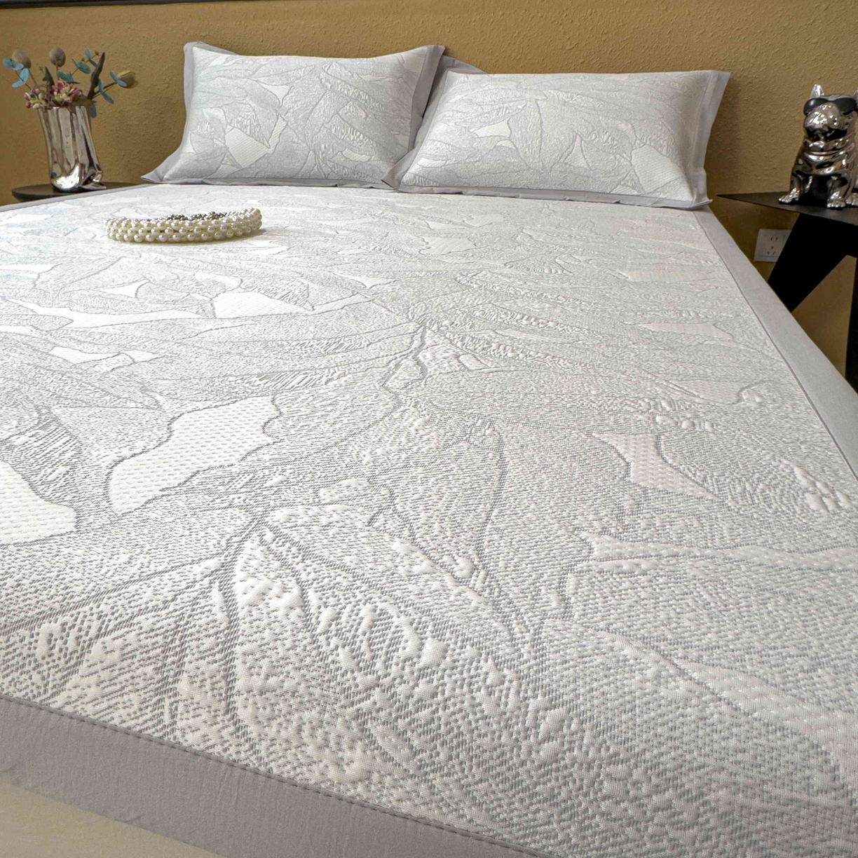 91家纺网 家纺一手货源 找家纺 孩子王家纺 2026春夏新款凉感过0.21夏天家用软席子可机洗空调席夏季高端华夫格凉席三件套 家大叶大-天空蓝 床单款