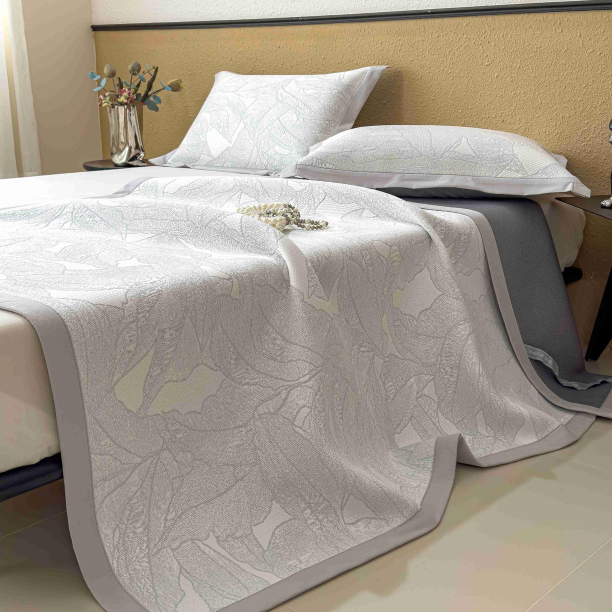 91家纺网 家纺一手货源 找家纺 孩子王家纺 2026春夏新款凉感过0.21夏天家用软席子可机洗空调席夏季高端华夫格凉席三件套 家大叶大-天空蓝 床单款