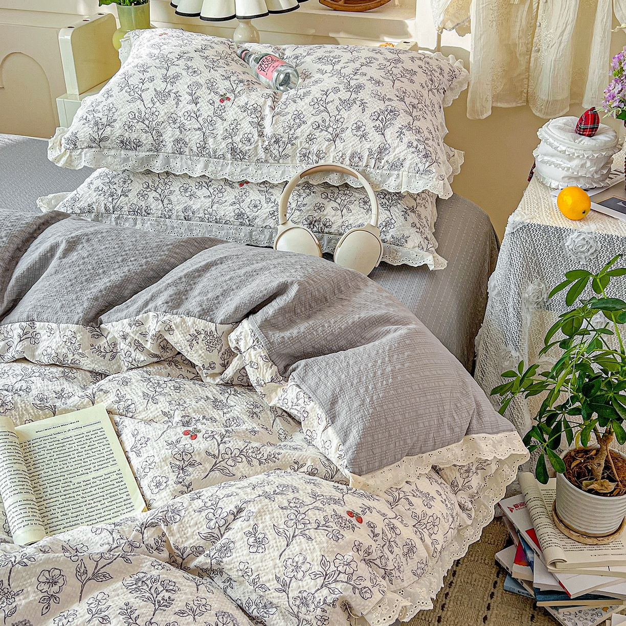 91家纺网 家纺一手货源 找家纺 一比一家纺 2026新款泡芙纱花边四件套 花影