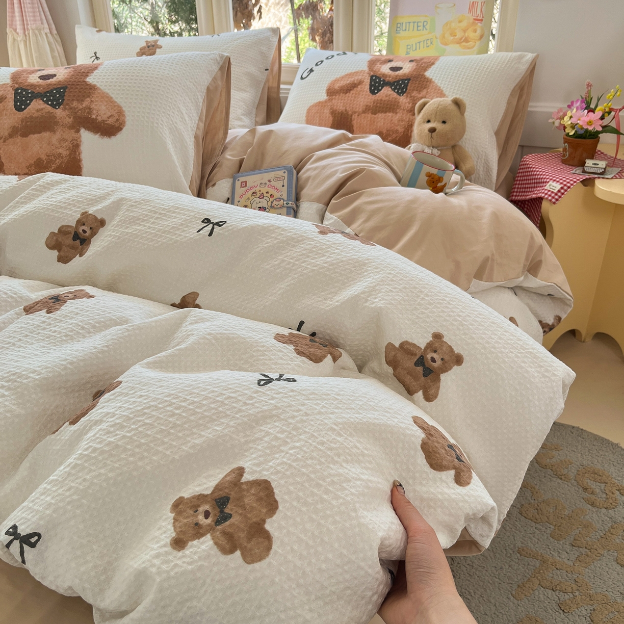 91家纺网 家纺一手货源 找家纺 如一 2026新款全棉纯棉华夫格大版数码印花四件套 泰迪熊