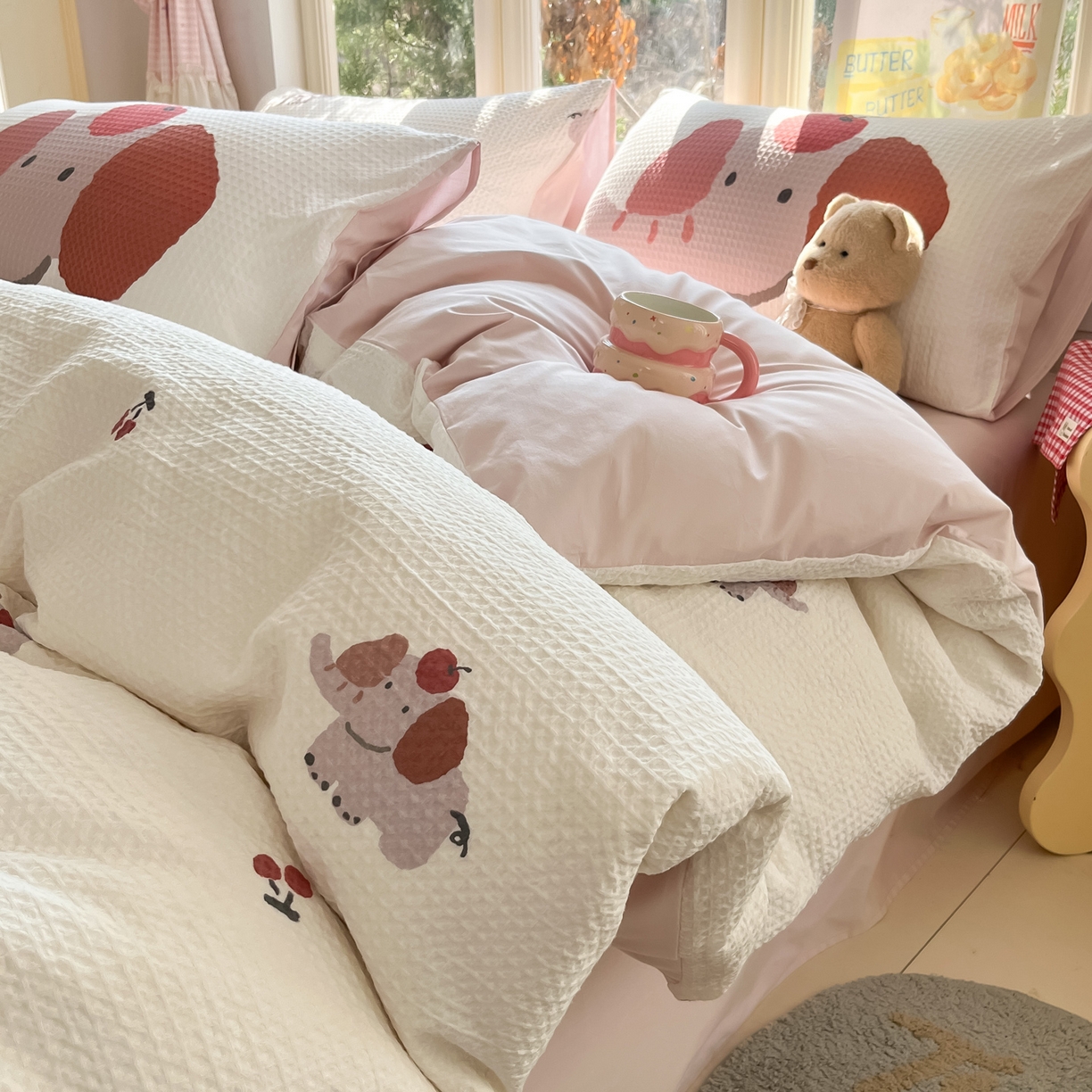 91家纺网 家纺一手货源 找家纺 如一 2026新款全棉纯棉华夫格大版数码印花四件套 苹果象