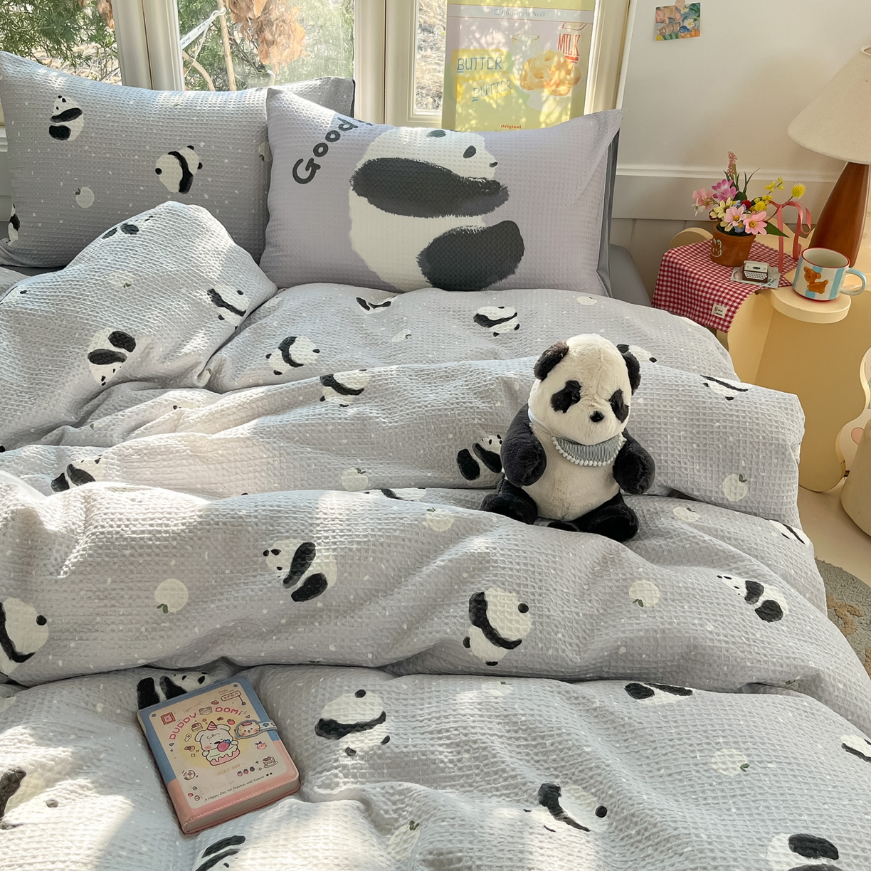 91家纺网 家纺一手货源 找家纺 如一 2026新款全棉纯棉华夫格大版数码印花四件套 熊猫灰