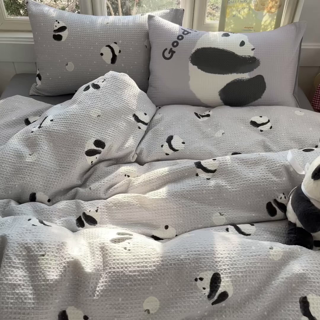 91家纺网 家纺一手货源 找家纺 如一 2026新款全棉纯棉华夫格大版数码印花四件套 熊猫灰