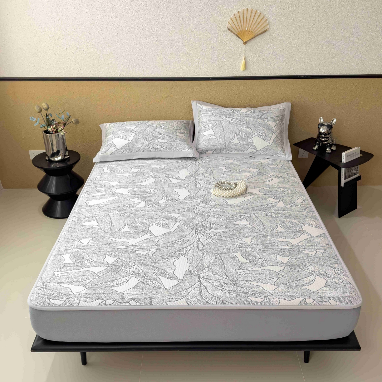 91家纺网 家纺一手货源 找家纺 孩子王家纺 2026春夏新款凉感过0.21夏天家用软席子可机洗空调席夏季高端华夫格凉席三件套 家大叶大-北欧深灰 床笠款