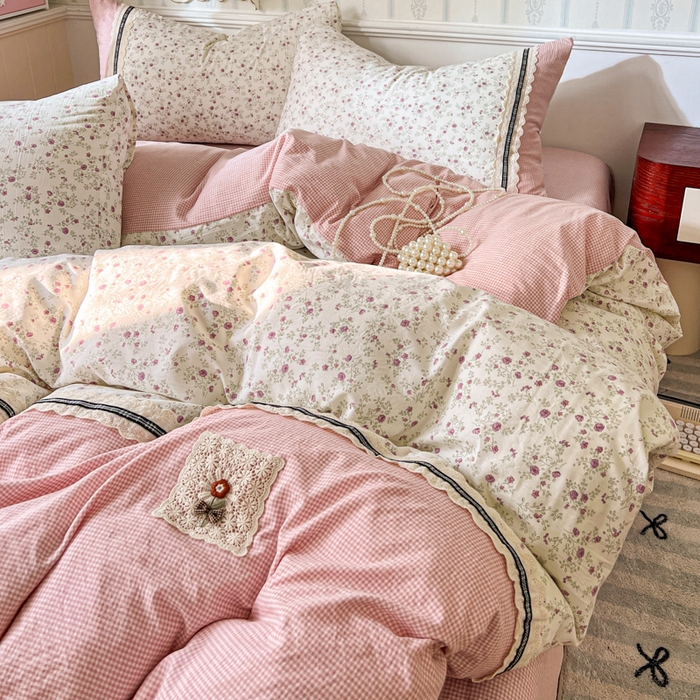 91家纺网 家纺一手货源 找家纺 韩秀家纺 2026新款A类仿棉四件套超柔古法棉水洗棉法式花边床笠四件套 烟雨嫩粉玉（提供买家秀）