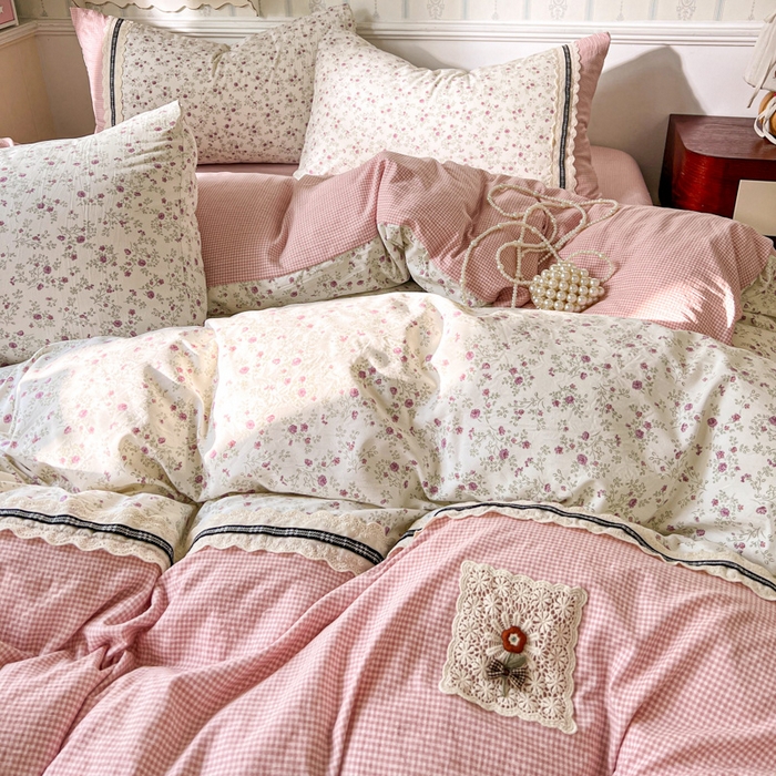 91家纺网 家纺一手货源 找家纺 韩秀家纺 2026新款A类仿棉四件套超柔古法棉水洗棉法式花边床笠四件套 烟雨嫩粉玉（提供买家秀）