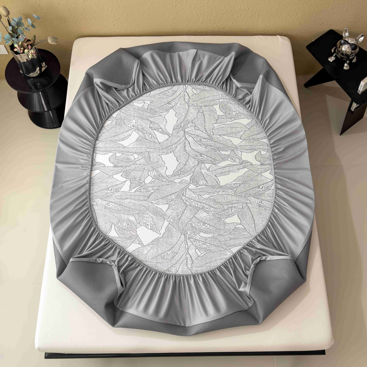 91家纺网 家纺一手货源 找家纺 孩子王家纺 2026春夏新款凉感过0.21夏天家用软席子可机洗空调席夏季高端华夫格凉席三件套 家大叶大-北欧深灰 床笠款