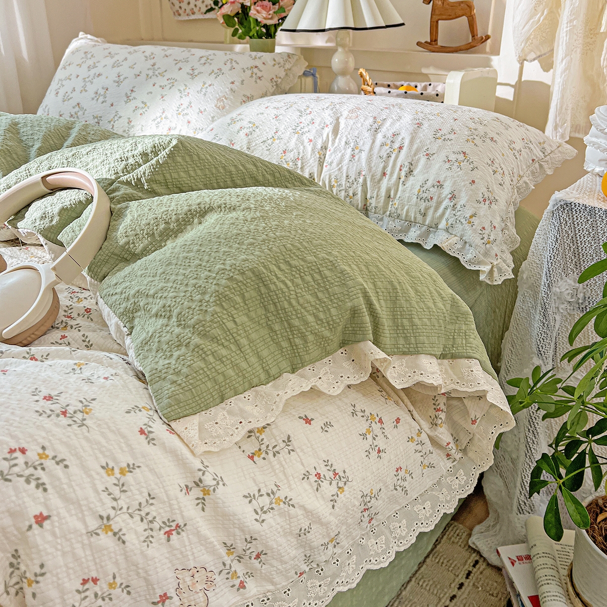 91家纺网 家纺一手货源 找家纺 一比一家纺 2026新款泡芙纱花边四件套 花与兔