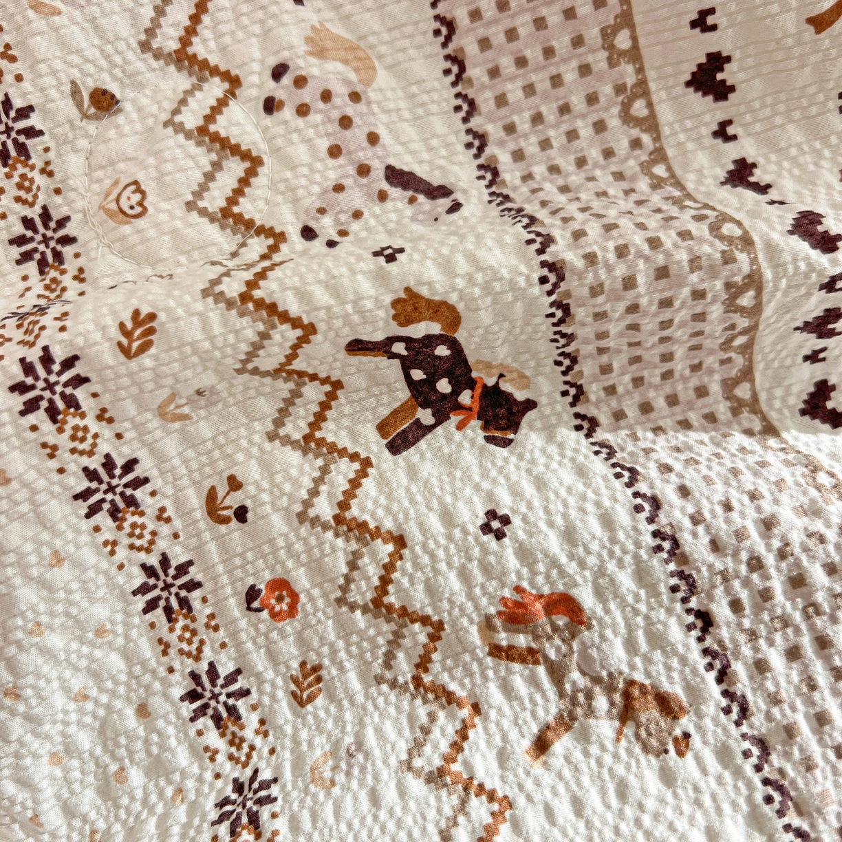 91家纺网 家纺一手货源 找家纺 老K (原美阁） 2026新款泡芙棉夏被四件套双层纱泡芙纱单夏被 焦糖布丁