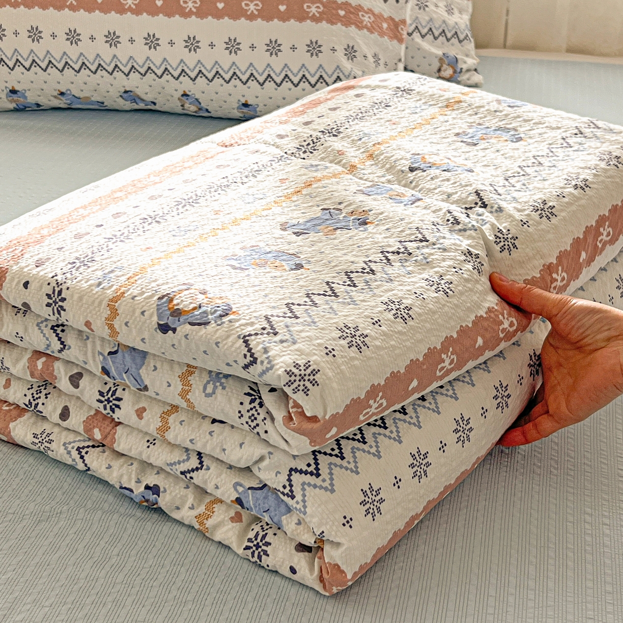 91家纺网 家纺一手货源 找家纺 老K (原美阁） 2026新款泡芙棉夏被四件套双层纱泡芙纱单夏被 萌小马乐园